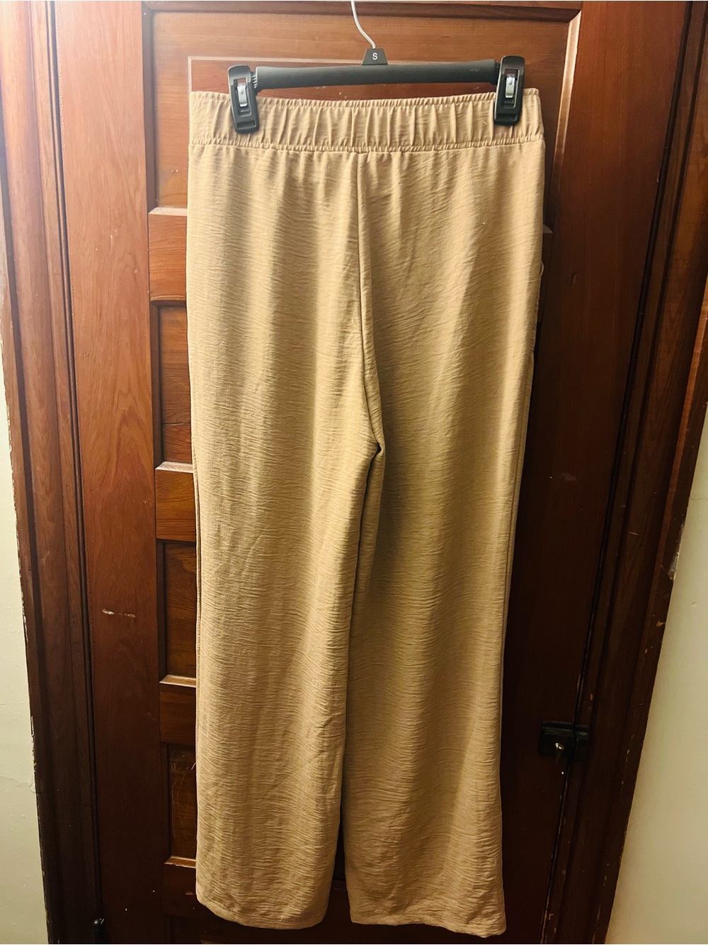 Relaxed Drawstring Pants in Beige - Picture 3 of 5